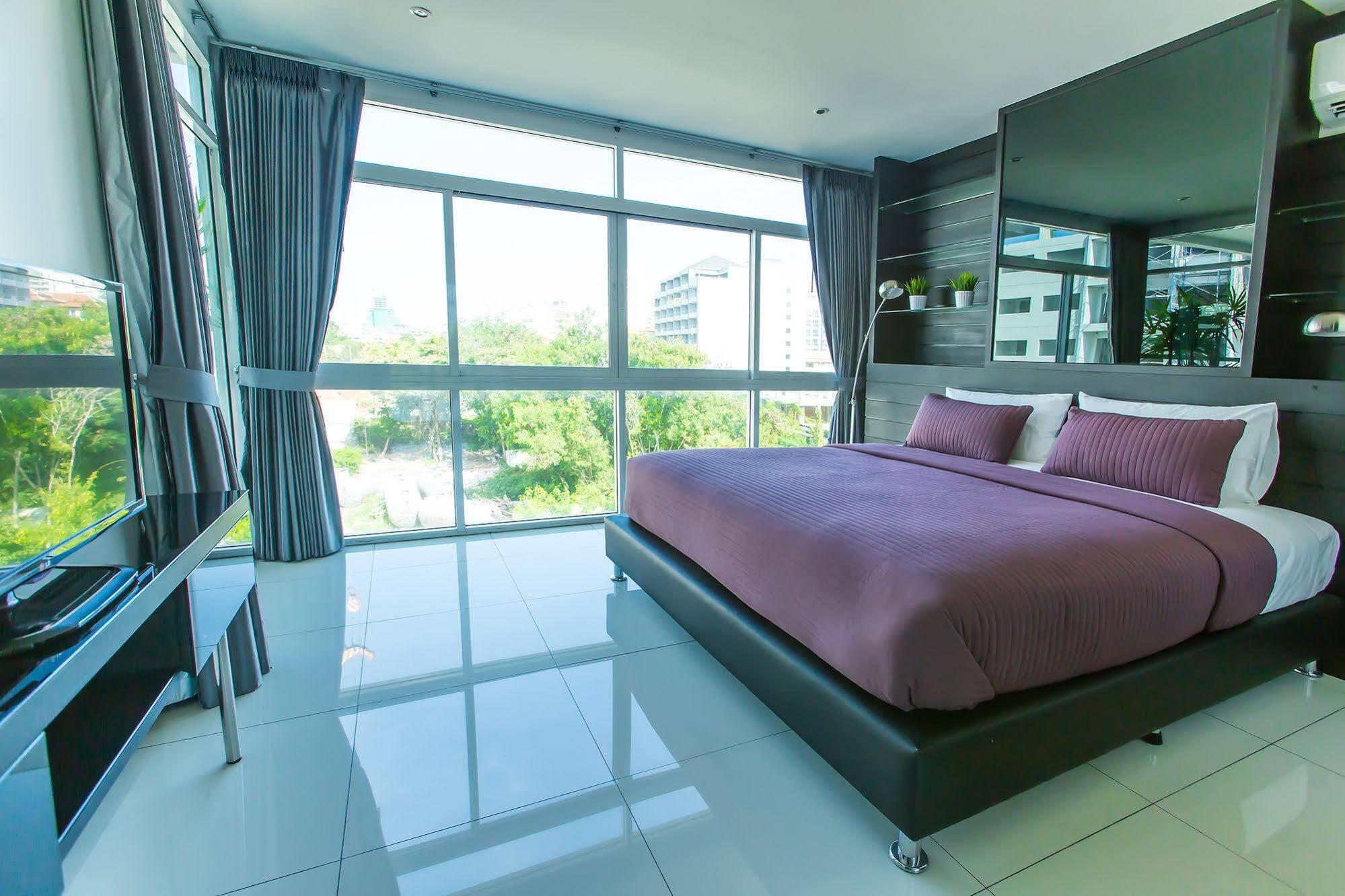 South Beach Pattaya Jomtien Beach Exterior photo